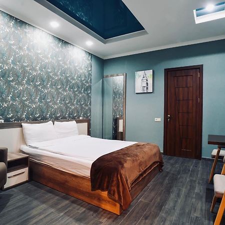 7 Rooms Hotel Tserovani المظهر الخارجي الصورة