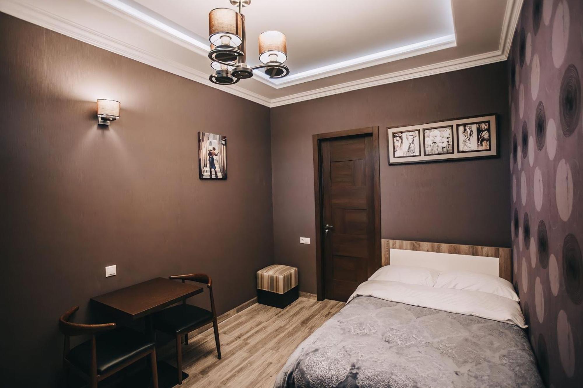 7 Rooms Hotel Tserovani المظهر الخارجي الصورة